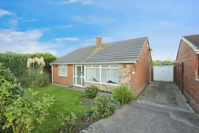 Rosegarth Avenue, Aston, S26, photo 1