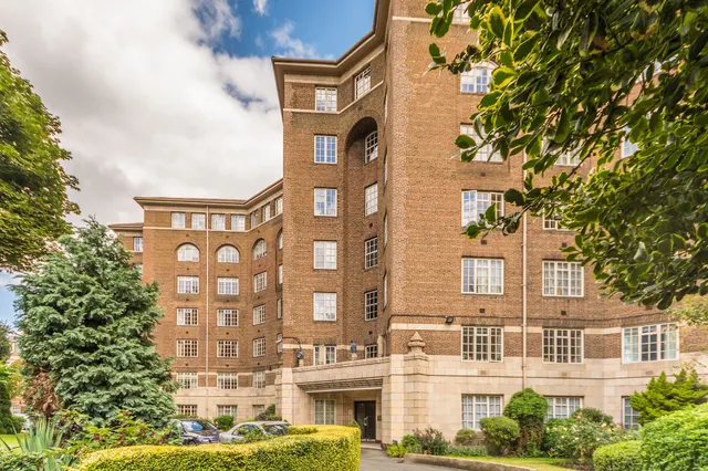 30 Cropthorne Court, 20-28 Maida Vale, London, photo 1