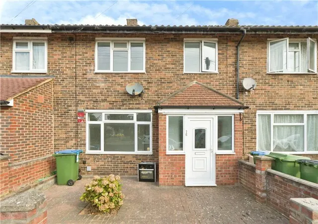 Finchale Road, London, SE2, photo 1