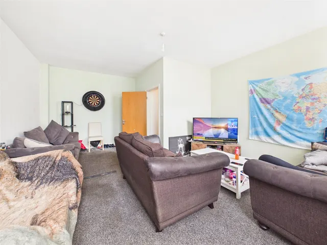 Photo 2 — Oakhouse Park, Walton, Liverpool, Merseyside, L9 1EP