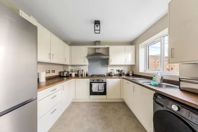 Photo 3 — Waterfield Close, Lowton, Warrington, Warrington, WA3 2SU