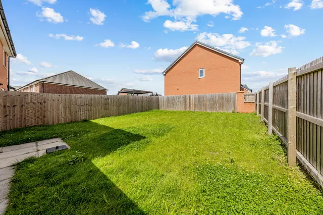 Photo 2 — Waterfield Close, Lowton, Warrington, Warrington, WA3 2SU