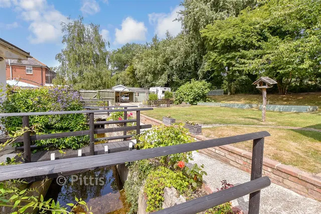 School Green Road, Freshwater, PO40, photo 2