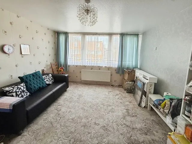 Photo 2 — Owen Close, London, SE28