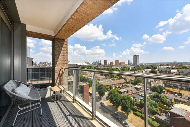 East Ferry Road, London, E14, photo 3