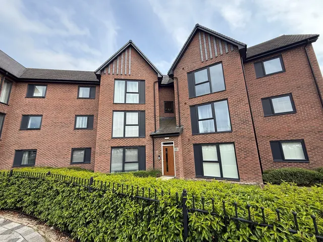 Tay Road, Lubbesthorpe, Leicester, photo 1