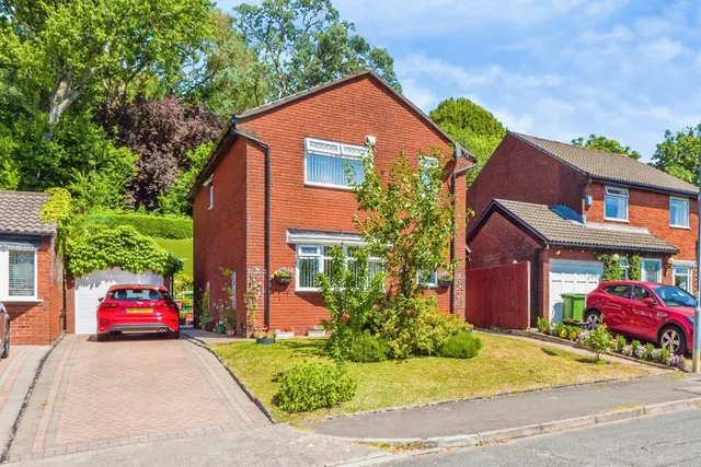 Tangmere Drive, CARDIFF, photo 1
