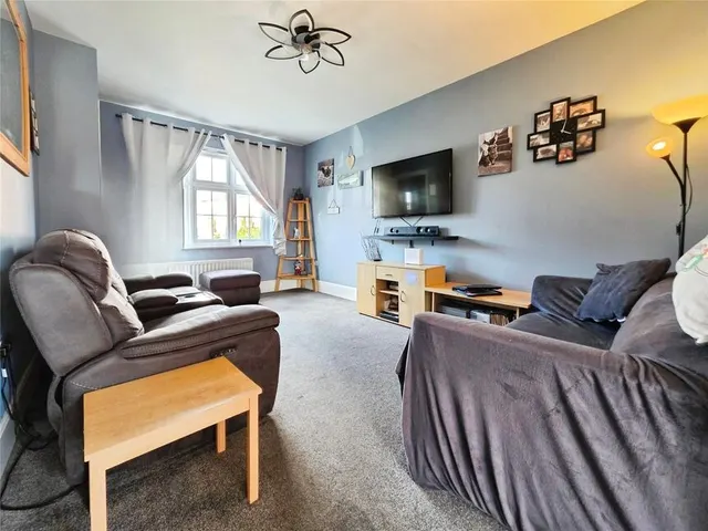 Photo 3 — Osprey Grove, Dawlish, Devon, EX7