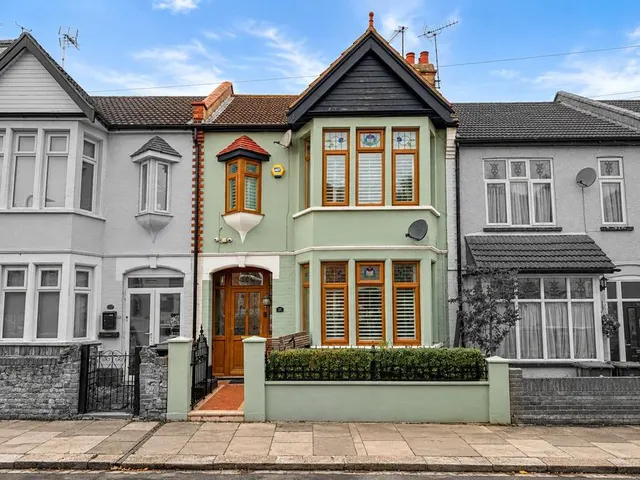 MacDonald Avenue, Westcliff-on-Sea, SS0, photo 1