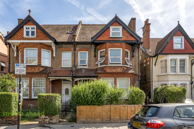Upper Grove, London, SE25, photo 1