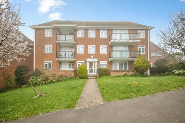Holland Road, Frinton-On-Sea, CO13, photo 2