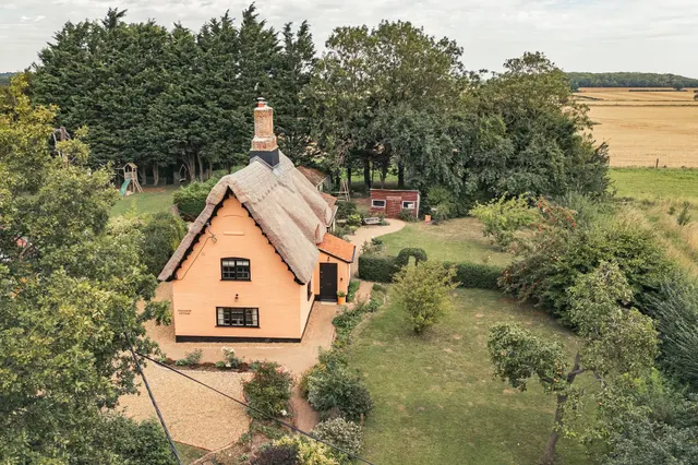 Beautifully Restored Cottage with Spa, photo 1
