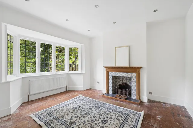 Station Approach, Chorleywood, WD3, photo 2