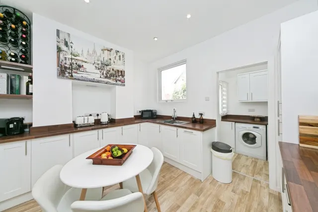 Endsleigh Road, Old Colwyn, LL29, photo 2
