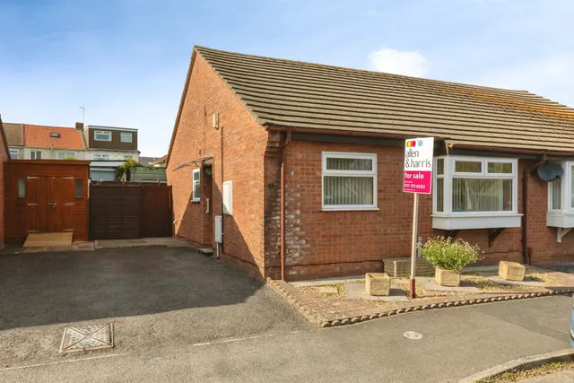 Nutfield Grove, Filton, BS34, photo 1