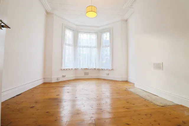 Kingsland Road, Cardiff, CF5, photo 2