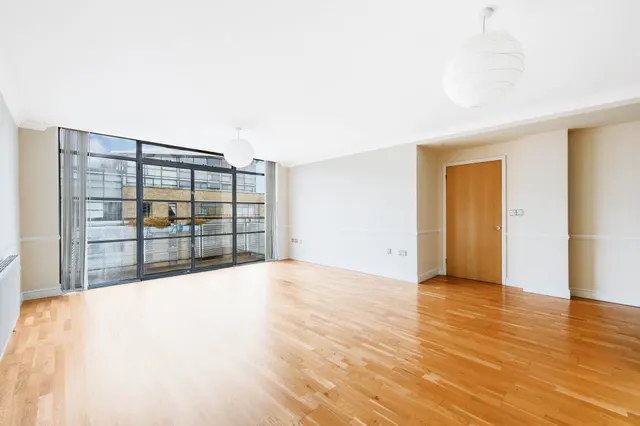 Photo 3 — Ferry Lane, Ferry Quays, TW8 0AT