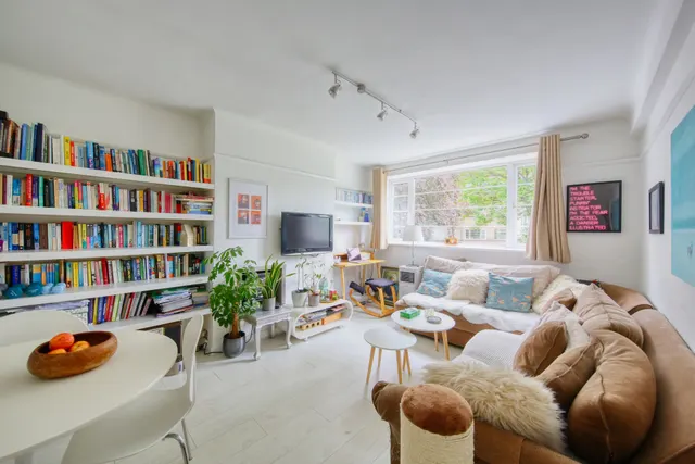 Photo 2 — Park Road, Hampton Wick, KT1 4AX