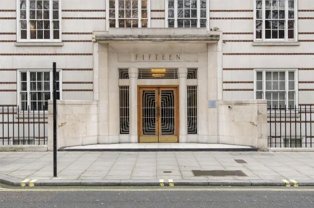 Portman Square, Marylebone, W1H, photo 2