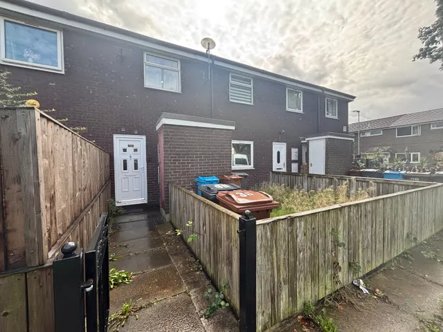 Glebe Street, Oldham, OL9, photo 1
