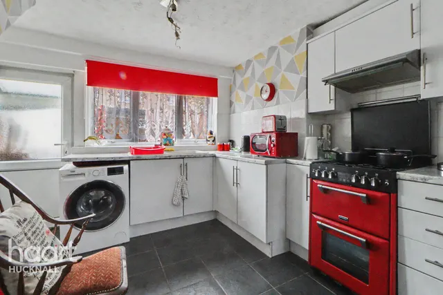 Quarry Avenue, Nottingham, NG6, photo 3