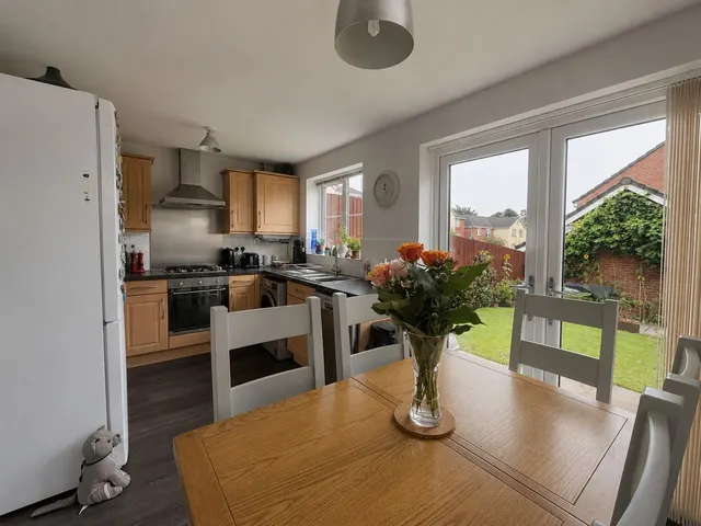Tulip Grove, Streetly, B74, photo 2