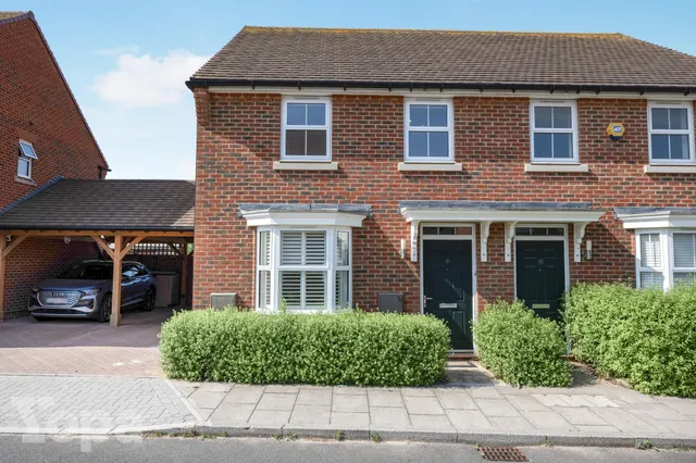 Freeman Close, Swanscombe, DA10, photo 1