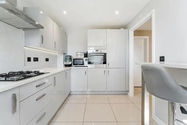 Photo 2 — Cartwrights Farm Road, Liverpool, Liverpool, L24 1UY