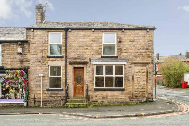 Halliwell Road, Bolton, BL1, photo 1