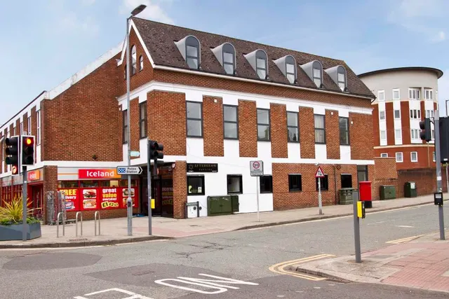 High Street, Rickmansworth, WD3, photo 1