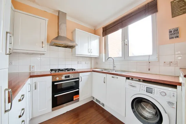 Photo 3 — Woodbridge Road, Barking