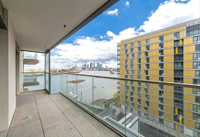 City Peninsula, London, photo 1