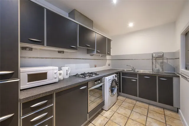 Newport Avenue, London, E14, photo 3
