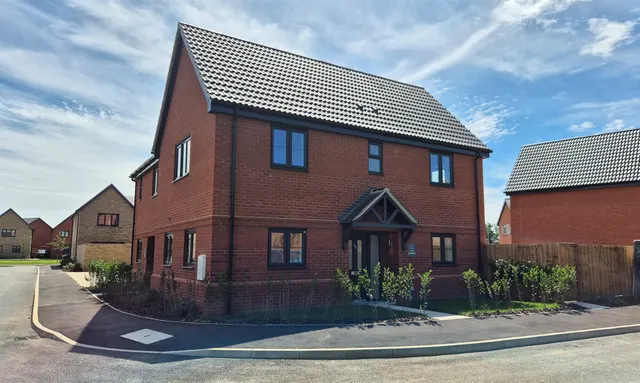 Norwich Road, Attleborough, photo 1