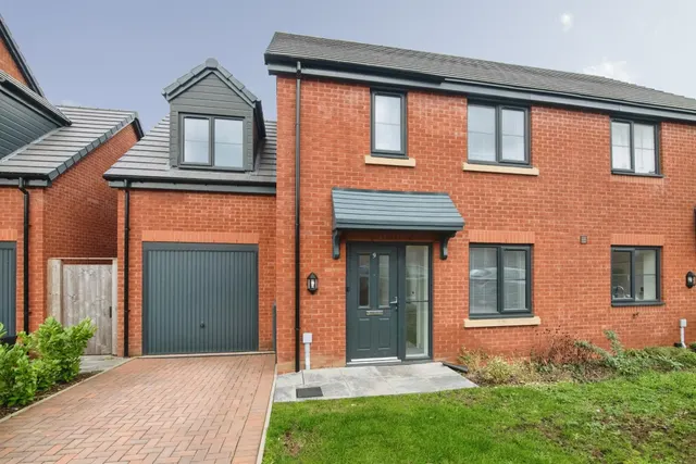 The Woodlands, Oldbury, B68, photo 2