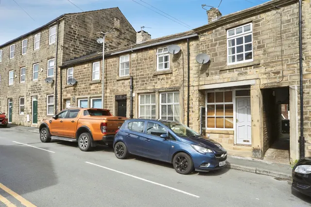 Mill Street, Cullingworth, BRADFORD, photo 1