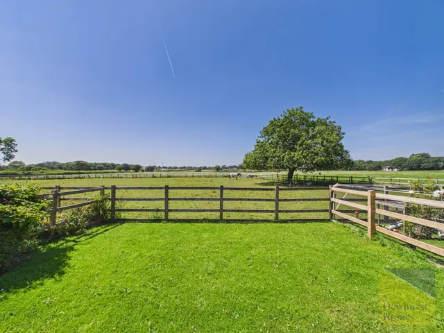 Photo 2 — Poultons Farm, Longmoor Lane, Preston, Lancashire, PR3 0JB