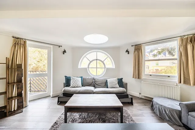 Elgin Avenue, London, W9, photo 1