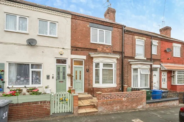 Ivanhoe Road, Conisbrough, DN12, photo 1