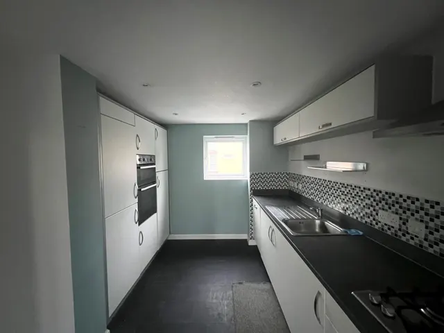 Wood Street, Charlton Hayes, BS34, photo 3