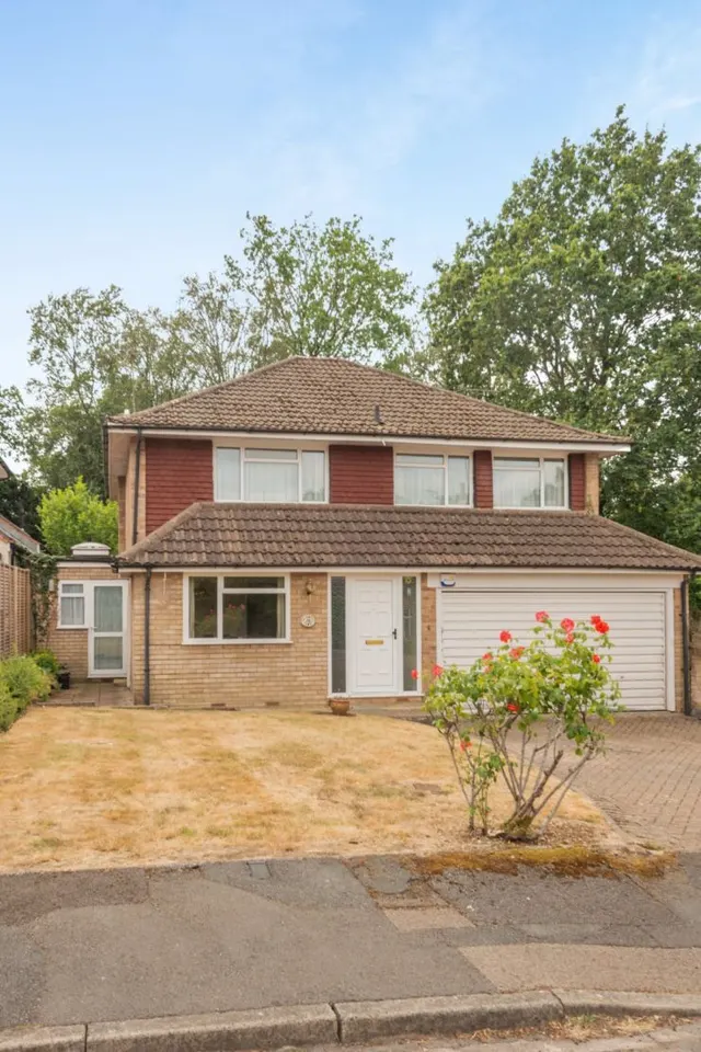 Cheyne Close, Gerrards Cross, Buckinghamshire, SL9 7LG, photo 1