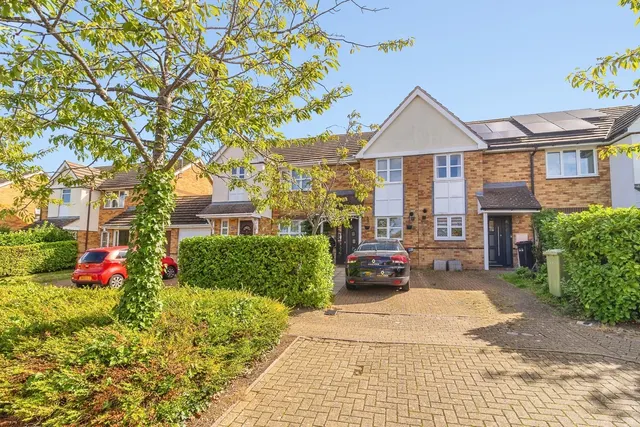 Rosemullion Avenue, Tattenhoe, Milton Keynes, Buckinghamshire, MK4, photo 1