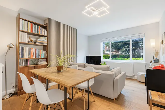 Popes Avenue, Twickenham, TW2, photo 1