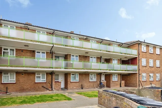 Engleheart Road, London, SE6, photo 1