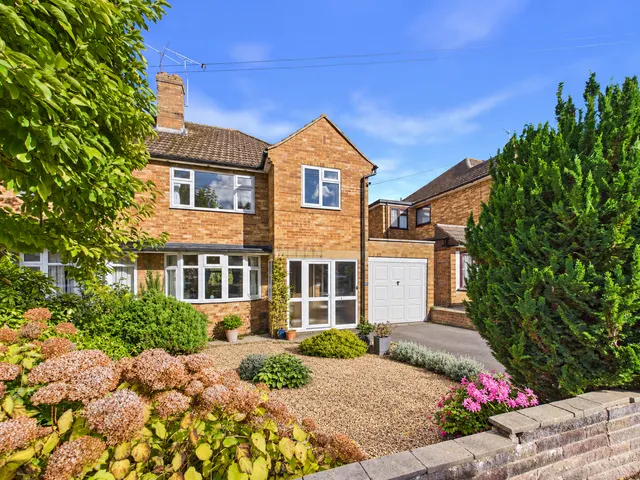 Chiltern Close, Princes Risborough, HP27, photo 1