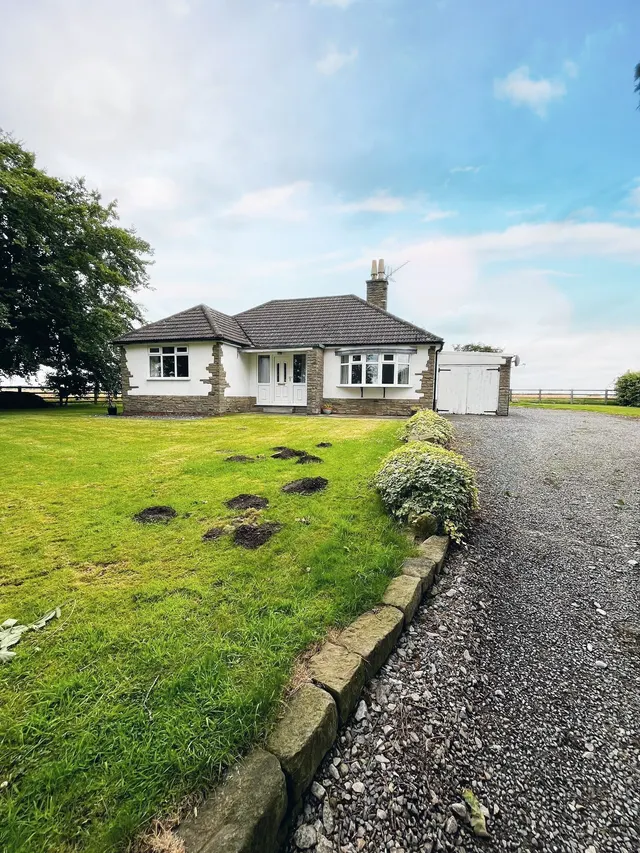 Holly Lodge, Arkendale, photo 1