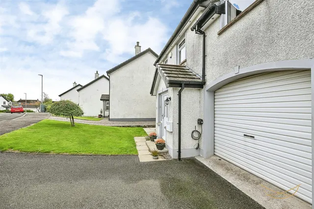Photo 3 — Castle Manor, Ballynure, Ballyclare, BT39 9GW
