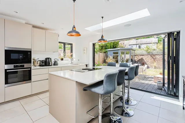 Brainsmead, Cuckfield, RH17, photo 2