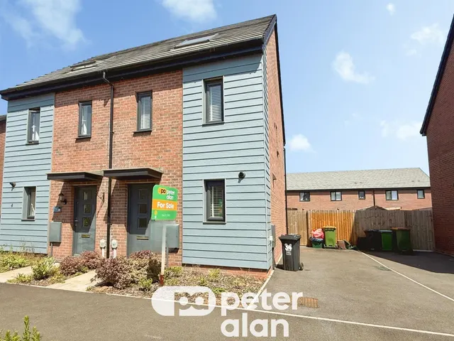 Oxleaze Reen Road, Newport, NP19, photo 1