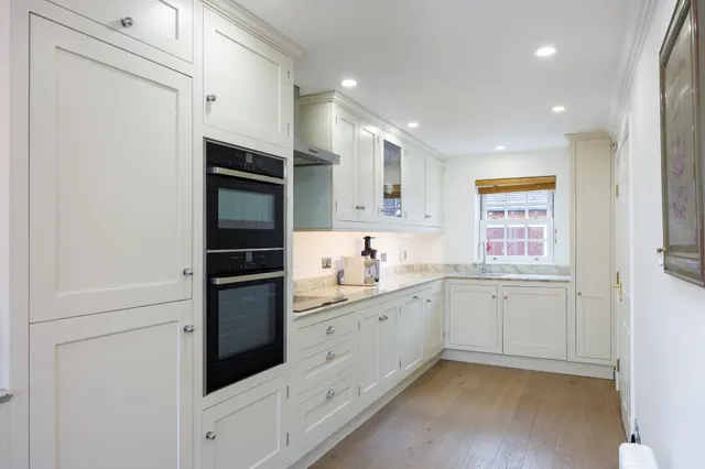 Photo 2 — Wedgwood Place, Cobham, KT11